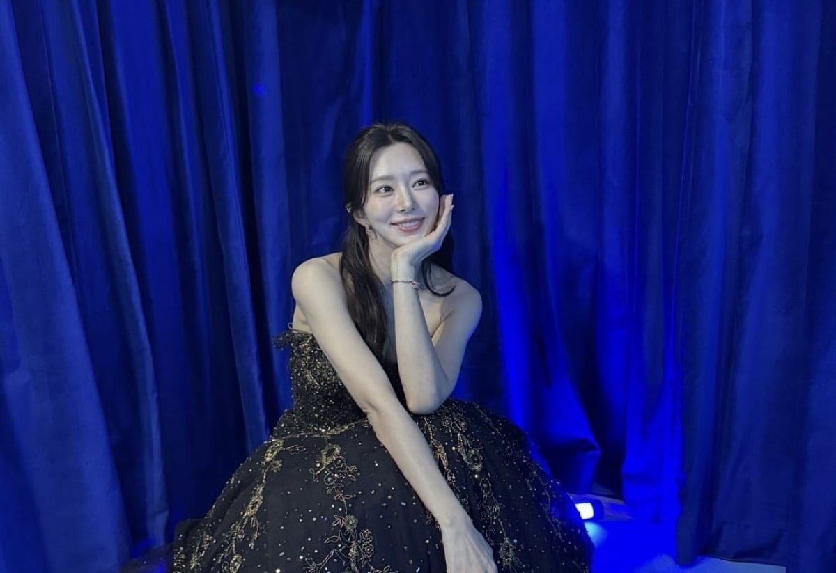Lee Joo Bin membahas musim gugur di atas panggung di 'MAMA Awards 2024' dengan humor