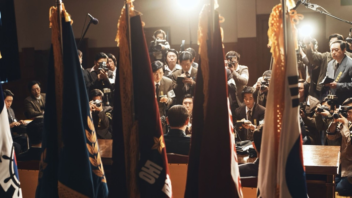 Netizen membandingkan peristiwa kehidupan nyata dengan '12.12: The Day' setelah drama darurat militer Netizen membandingkan peristiwa kehidupan nyata dengan '12.12: The Day' setelah drama darurat militer