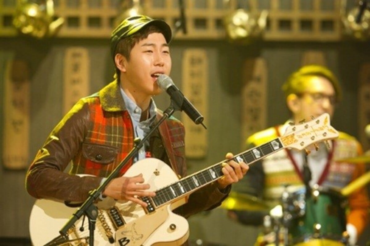 Jang Beom June dari Busker Busker menghentikan sementara konsernya di tengah kekacauan politik: “Pengembalian dana penuh dijamin” Jang Beom June dari Busker Busker menghentikan sementara konsernya di tengah kekacauan politik: “Pengembalian dana penuh dijamin”