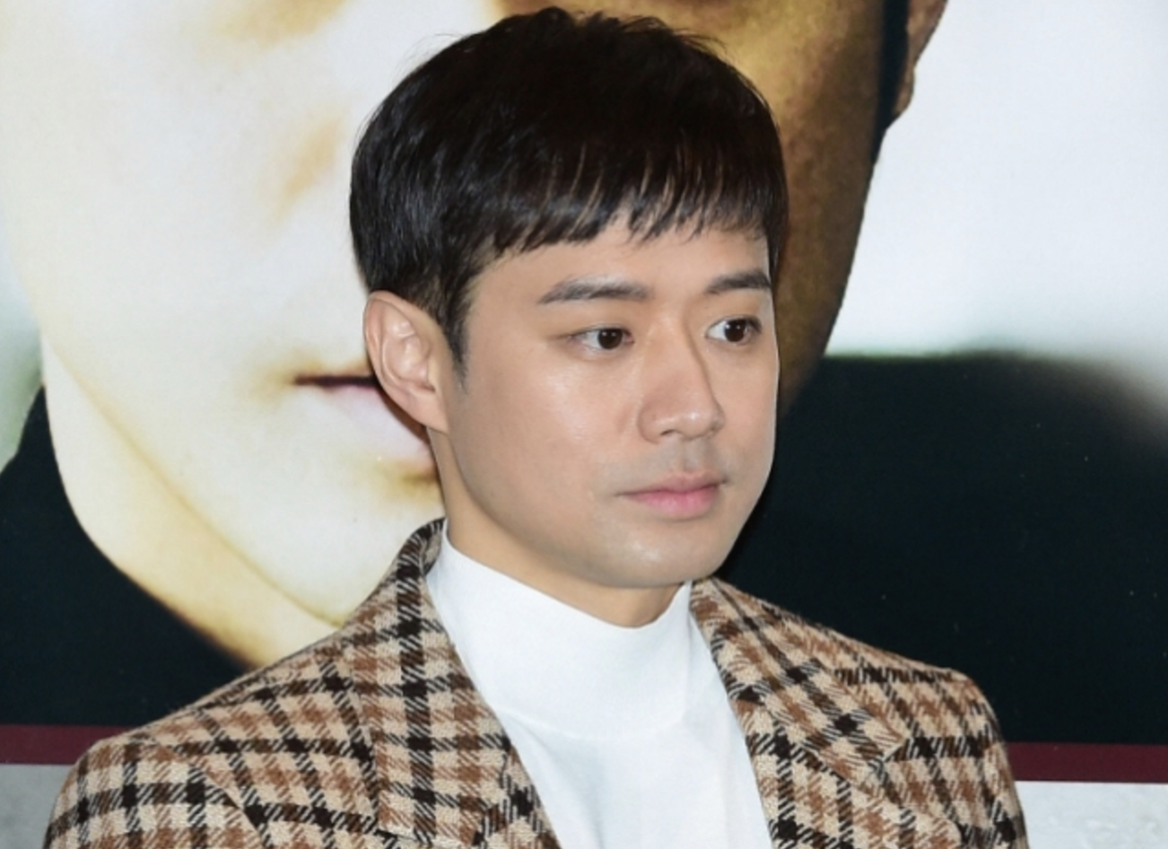 Aktor Chun Jung Myung tentang cobaan penipuan: 'Kerugiannya tidak terbayangkan' Aktor Chun Jung Myung tentang cobaan penipuan: 'Kerugiannya tidak terbayangkan'