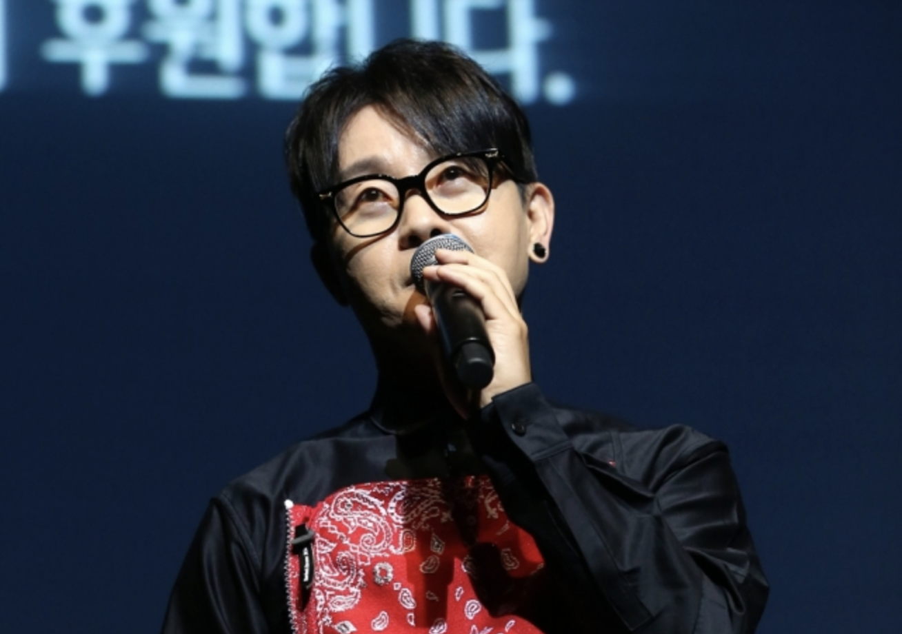 Penyanyi Lee Seung Hwan akan tampil di rapat umum yang mendukung pemakzulan Presiden Yoon Penyanyi Lee Seung Hwan akan tampil di rapat umum yang mendukung pemakzulan Presiden Yoon