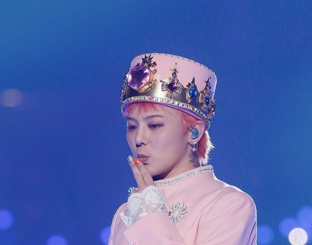 G-DRAGON kembali ke 'SBS Gayo Daejeon' setelah 8 tahun