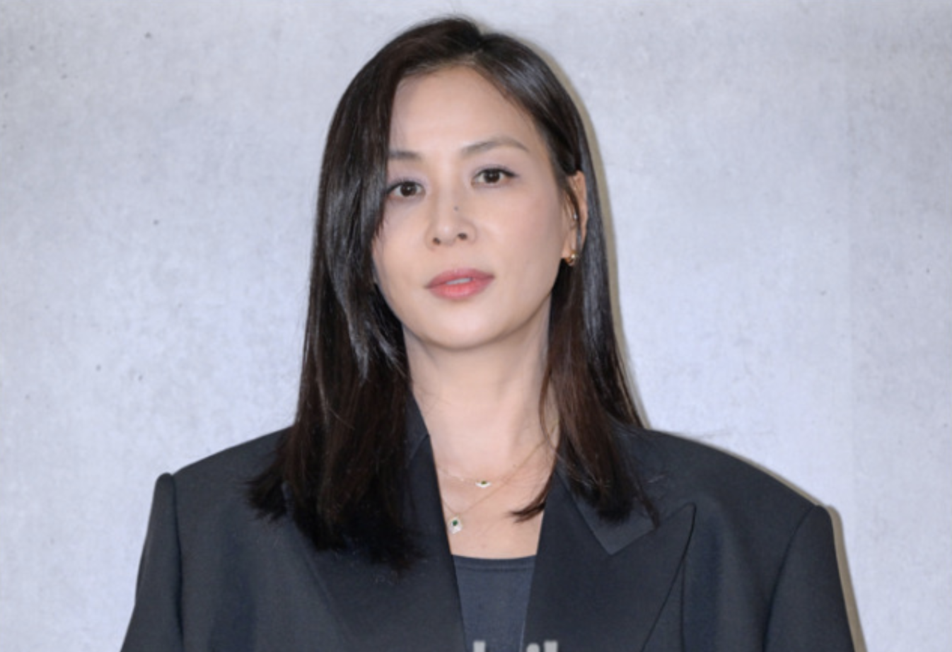 Go So Young akan melakukan comeback yang telah lama ditunggu-tunggu dengan debut YouTube, menampilkan kehidupan sehari-hari Go So Young akan melakukan comeback yang telah lama ditunggu-tunggu dengan debut YouTube, menampilkan kehidupan sehari-hari