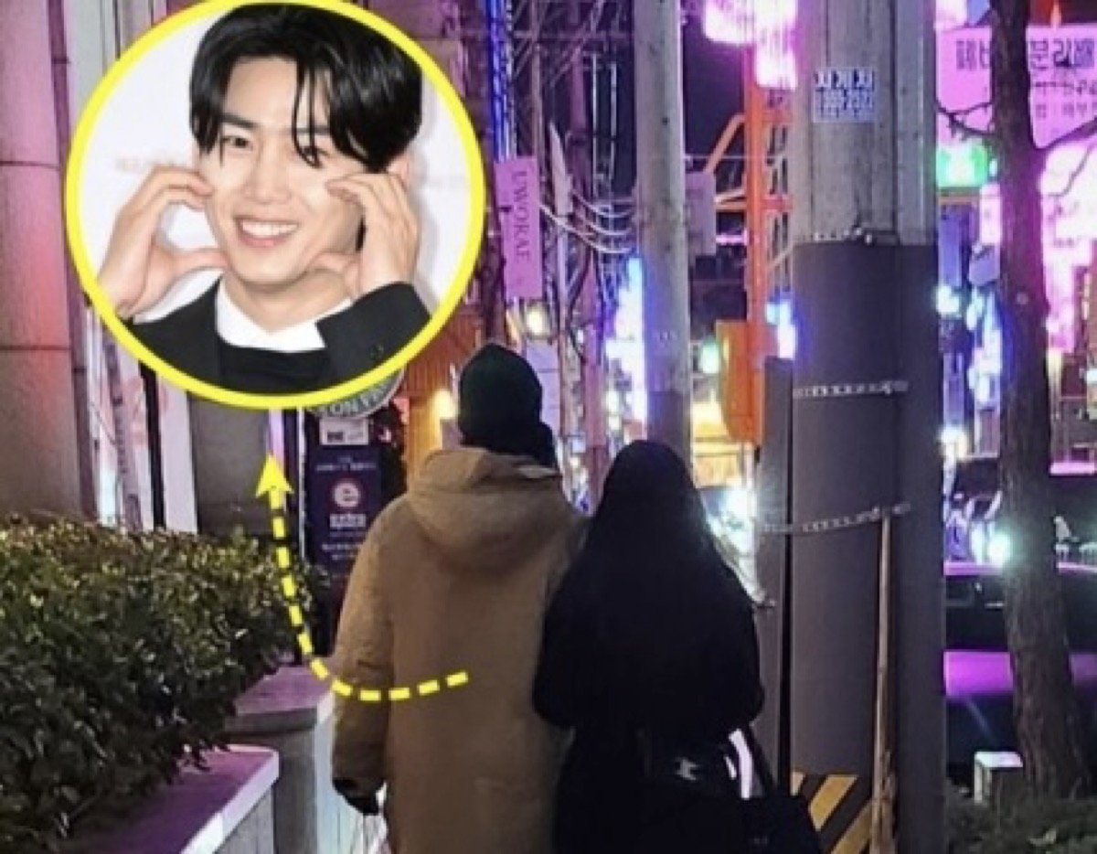 Taecyeon dan pacarnya menikmati kencan larut malam tanpa beban di Apgujeong Taecyeon dan pacarnya menikmati kencan larut malam tanpa beban di Apgujeong