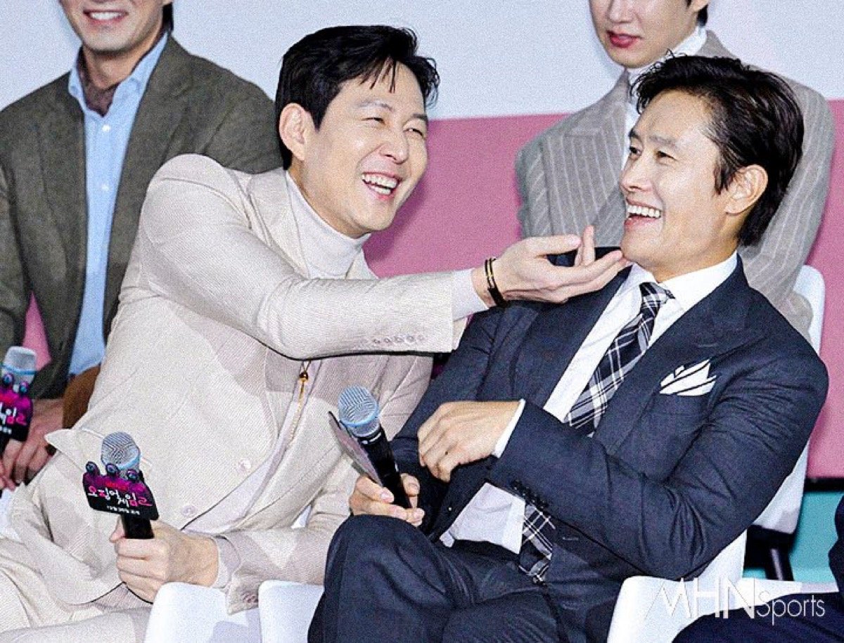 Lee Jung Jae merayakan ulang tahun ke-52 dengan pemeran 'Squid Game 2' yang dipandu oleh Lee Byung Hun