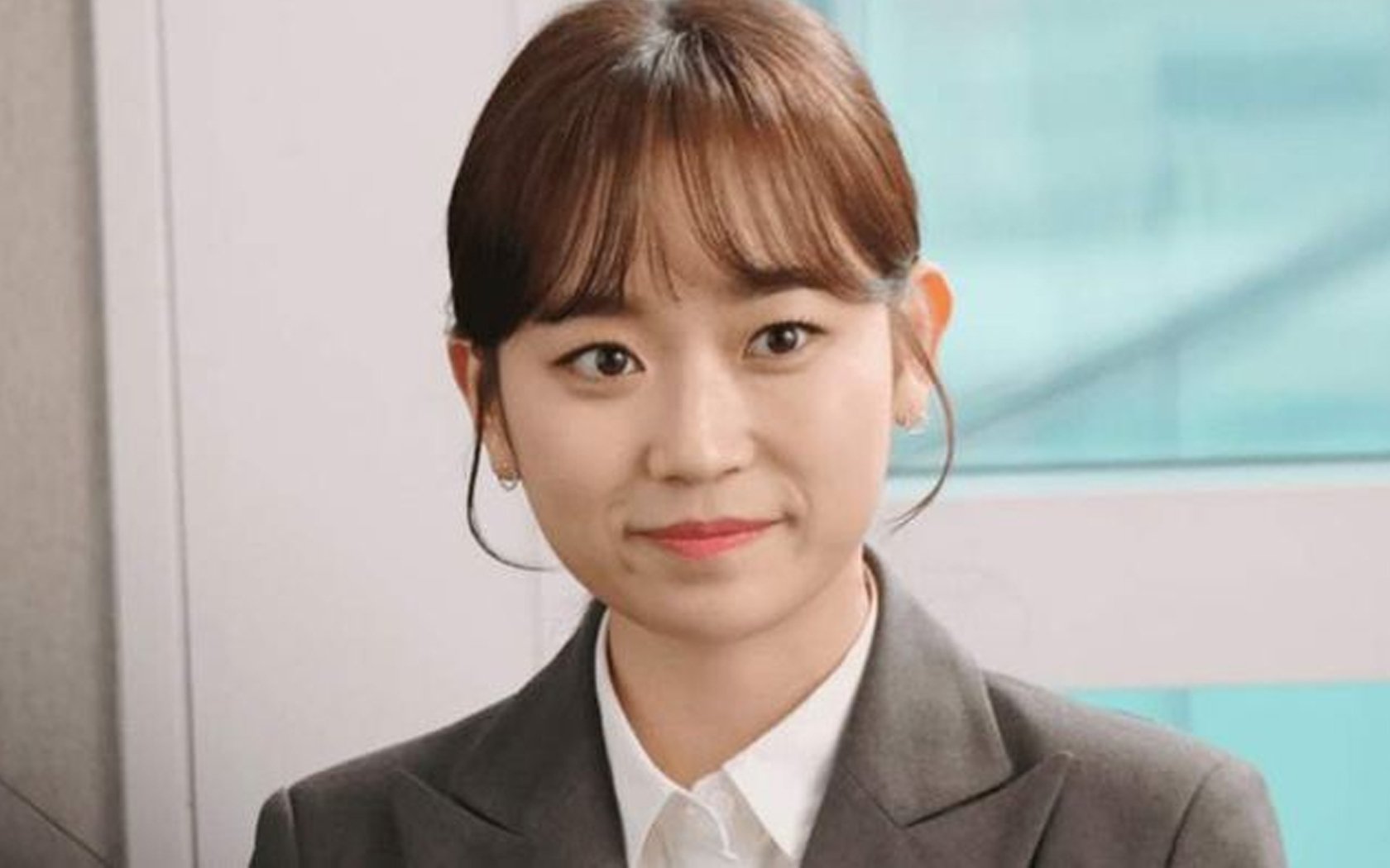 Aktris Kim Seul Gi berperan dalam produksi ulang tahun ke 10 drama 'Secret of Flowers' Aktris Kim Seul Gi berperan dalam produksi ulang tahun ke 10 drama 'Secret of Flowers'
