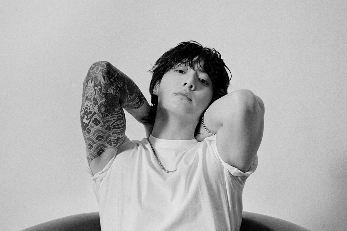 Jungkook BTS mencetak rekor Billboard baru sebagai solois Asia dengan charting terlama Jungkook BTS mencetak rekor Billboard baru sebagai solois Asia dengan charting terlama