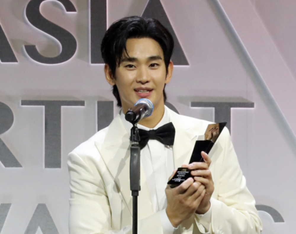 Pemenang 'Penghargaan Artis Asia ke-9' 10 1735315850 2024 12 27 4
