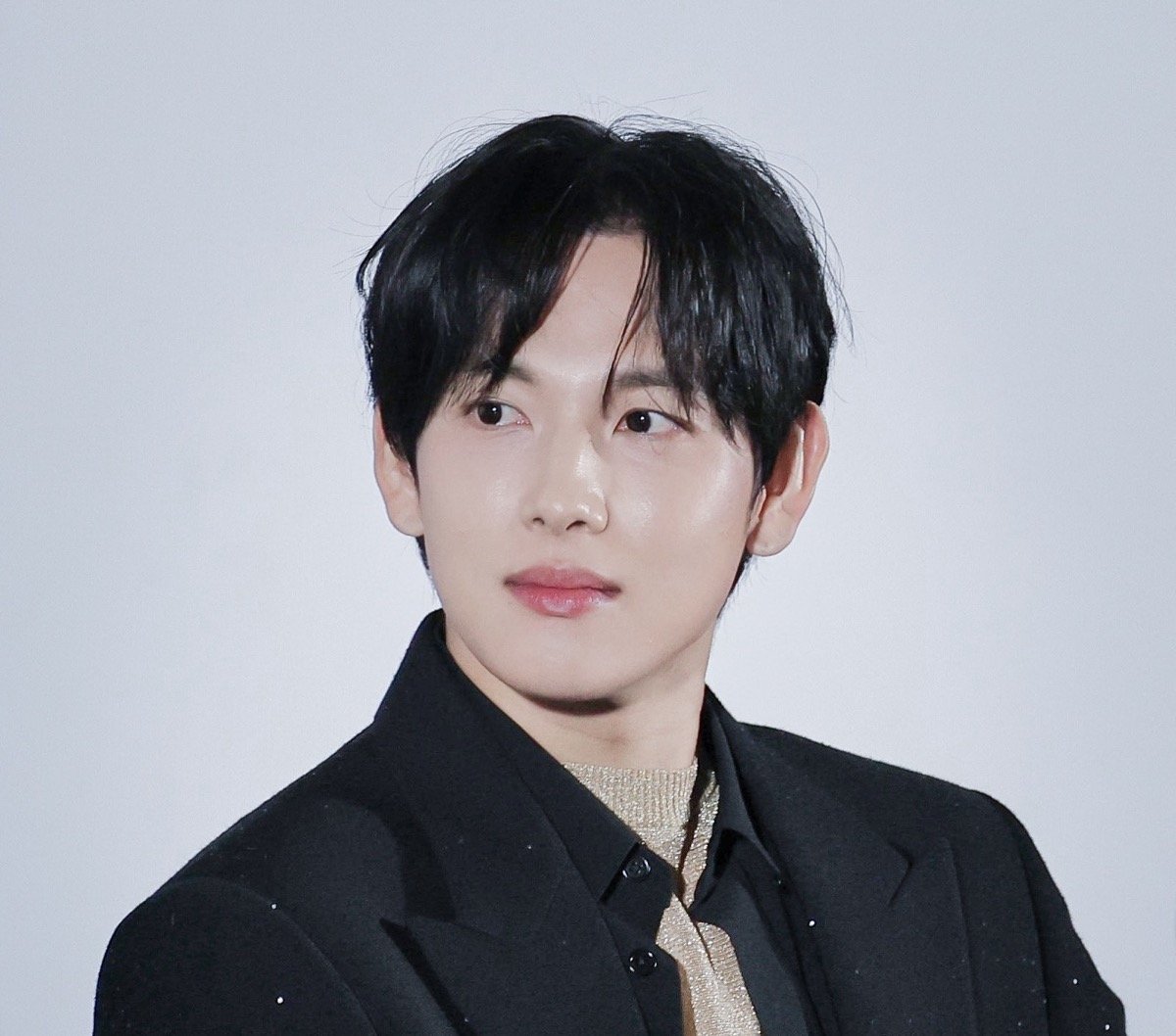 Im Siwan menyumbang untuk membantu keluarga tragedi Jeju Air Im Siwan menyumbang untuk membantu keluarga tragedi Jeju Air