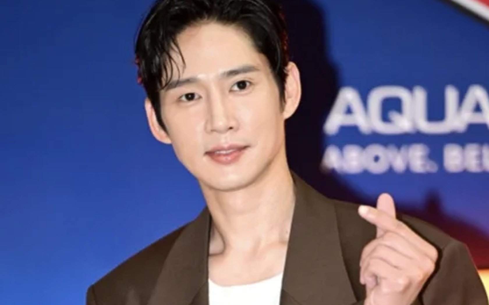 Netizens defend Park Sung Hoon amid sensational headline over social media mishap allkpop