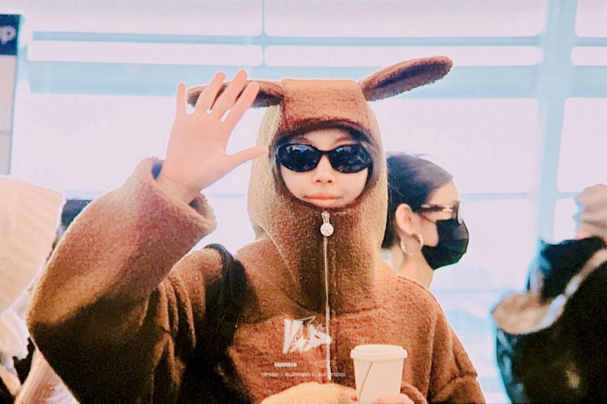 Hyein NewJeans muncul ke bandara dengan pakaian yang mengejutkan