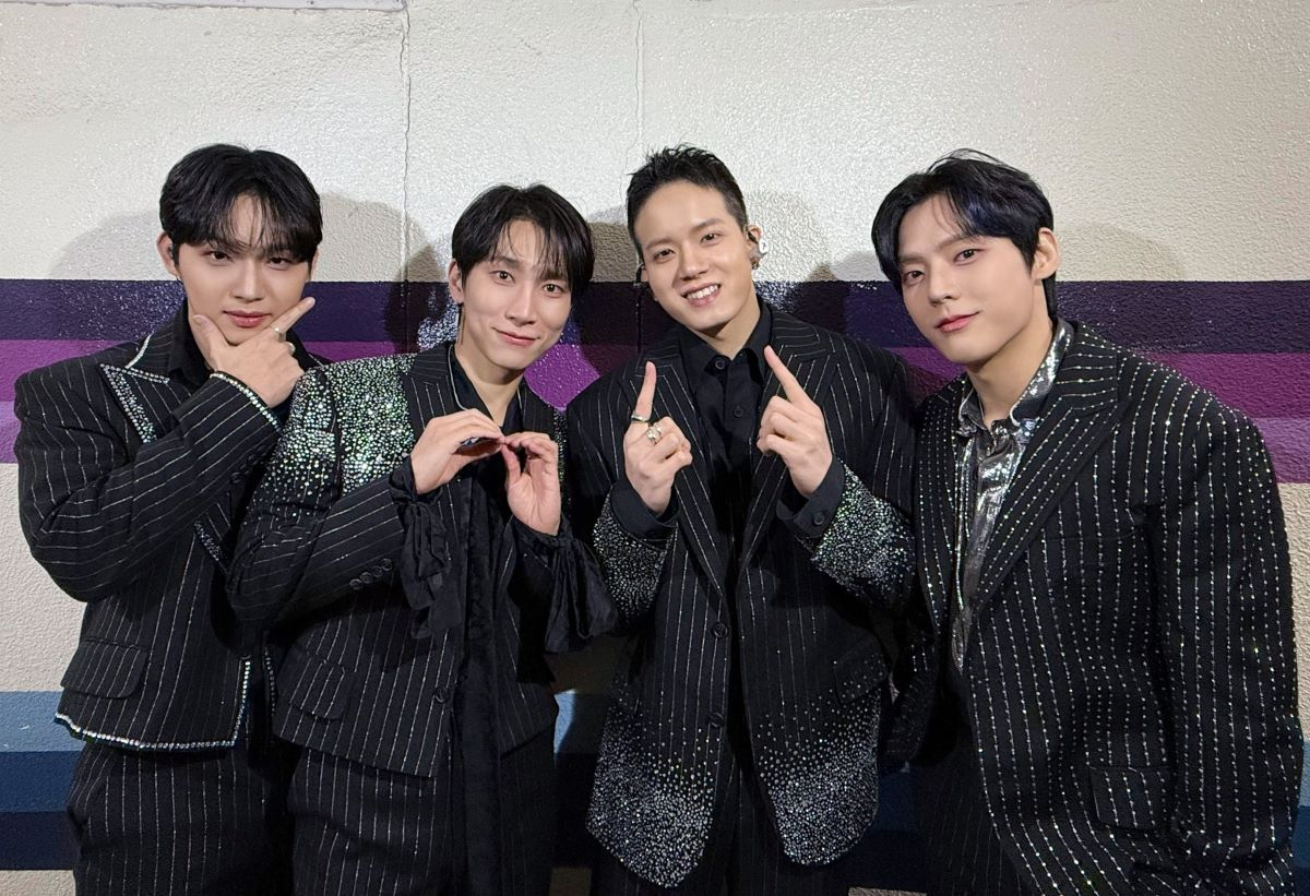 BTOB merilis single 'Hi Beautiful' tetapi menunda promosi karena tragedi baru-baru ini BTOB merilis single 'Hi Beautiful' tetapi menunda promosi karena tragedi baru-baru ini