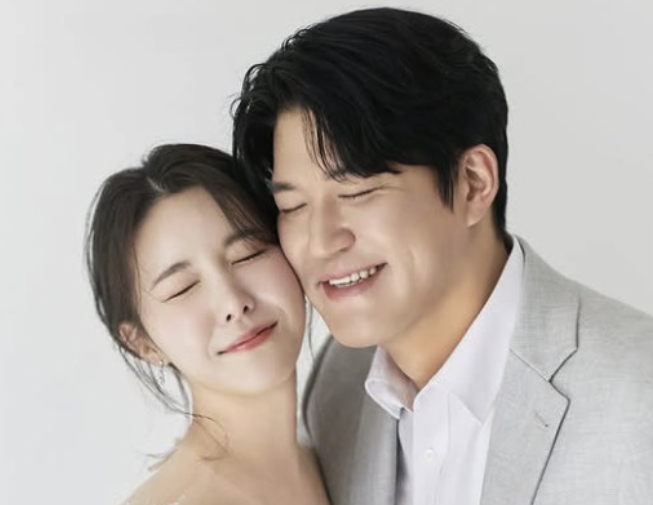 Mantan anggota Wanna.B Lina menikah dengan caddy golf Nam Gyu-Ha Mantan anggota Wanna.B Lina menikah dengan caddy golf Nam Gyu-Ha