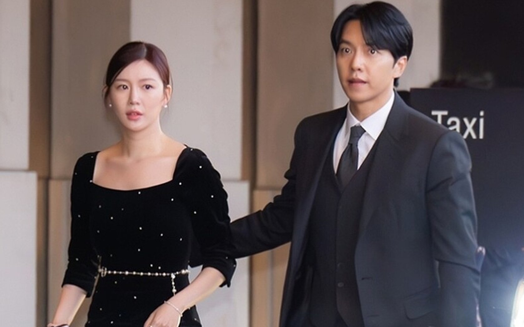 Lee Seung Gi dan Lee Da In bertetangga dengan Baekhyun EXO saat mereka pindah ke Vila mewah Hannam-dong