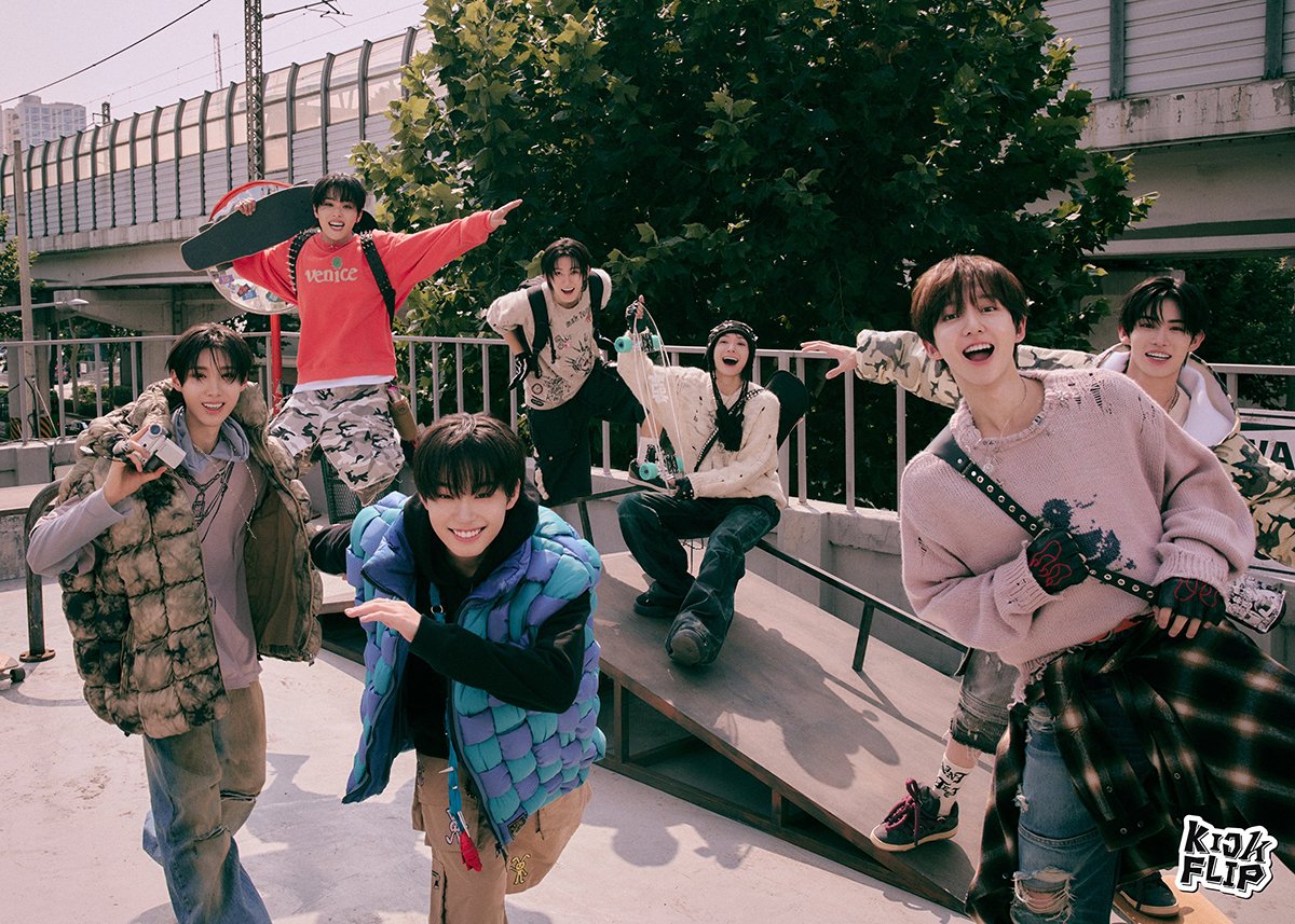 KickFlip memamerkan pesona riang mereka dalam teaser debut versi 'On Board'