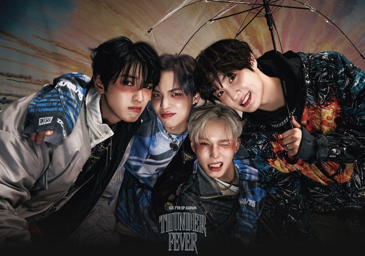 CIX menggoda energi yang luar biasa dengan 'Thunder Fever'