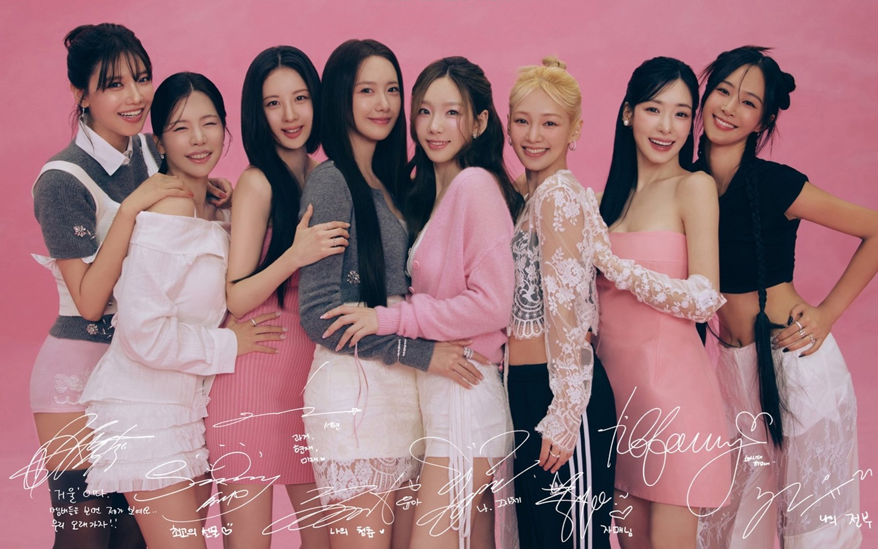 K-netizen dan penggemar menyukai foto Girls' Generation sebagai grup lengkap untuk album peringatan 30 tahun SM Entertainment
