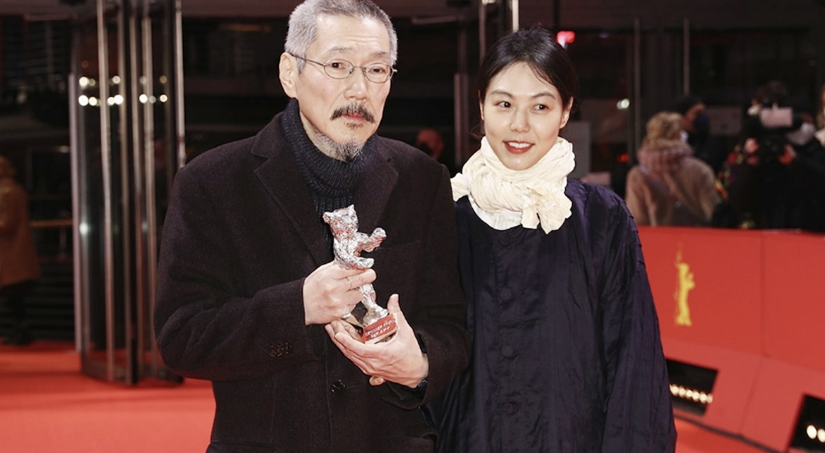 'Dispatch' melaporkan bahwa aktris Kim Min Hee (42) hamil karena perselingkuhannya dengan sutradara Hong Sang Soo (64) 'Dispatch' melaporkan bahwa aktris Kim Min Hee (42) hamil karena perselingkuhannya dengan sutradara Hong Sang Soo (64)