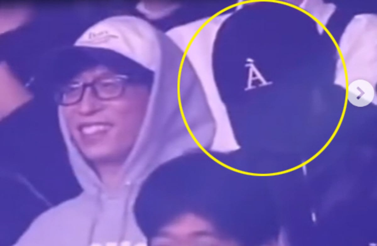 Kemunculan kejutan Song Hye Kyo di Konser Davichi, duduk di sebelah Yoo Jae Suk