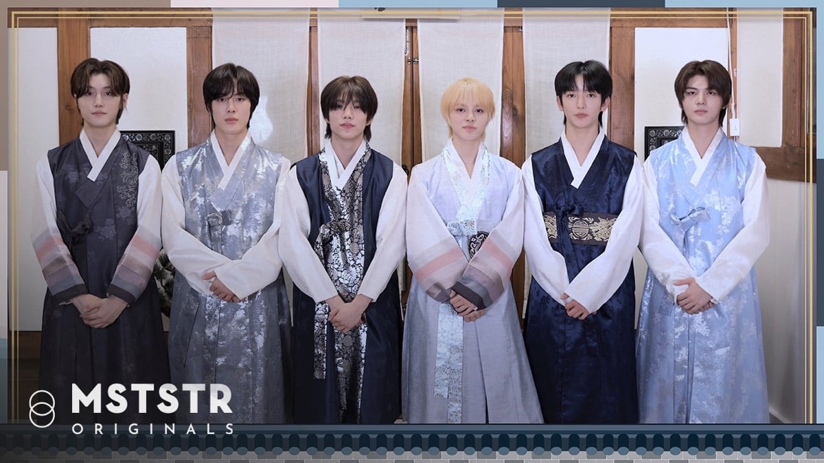 ARRC Charms di Hanbok, merayakan Tahun Baru Imlek dengan penggemar
