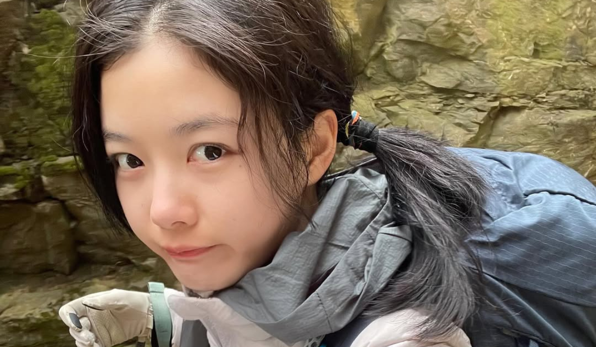 Kim Yoo Jung berbagi perjalanannya di sepanjang Camino de Santiago