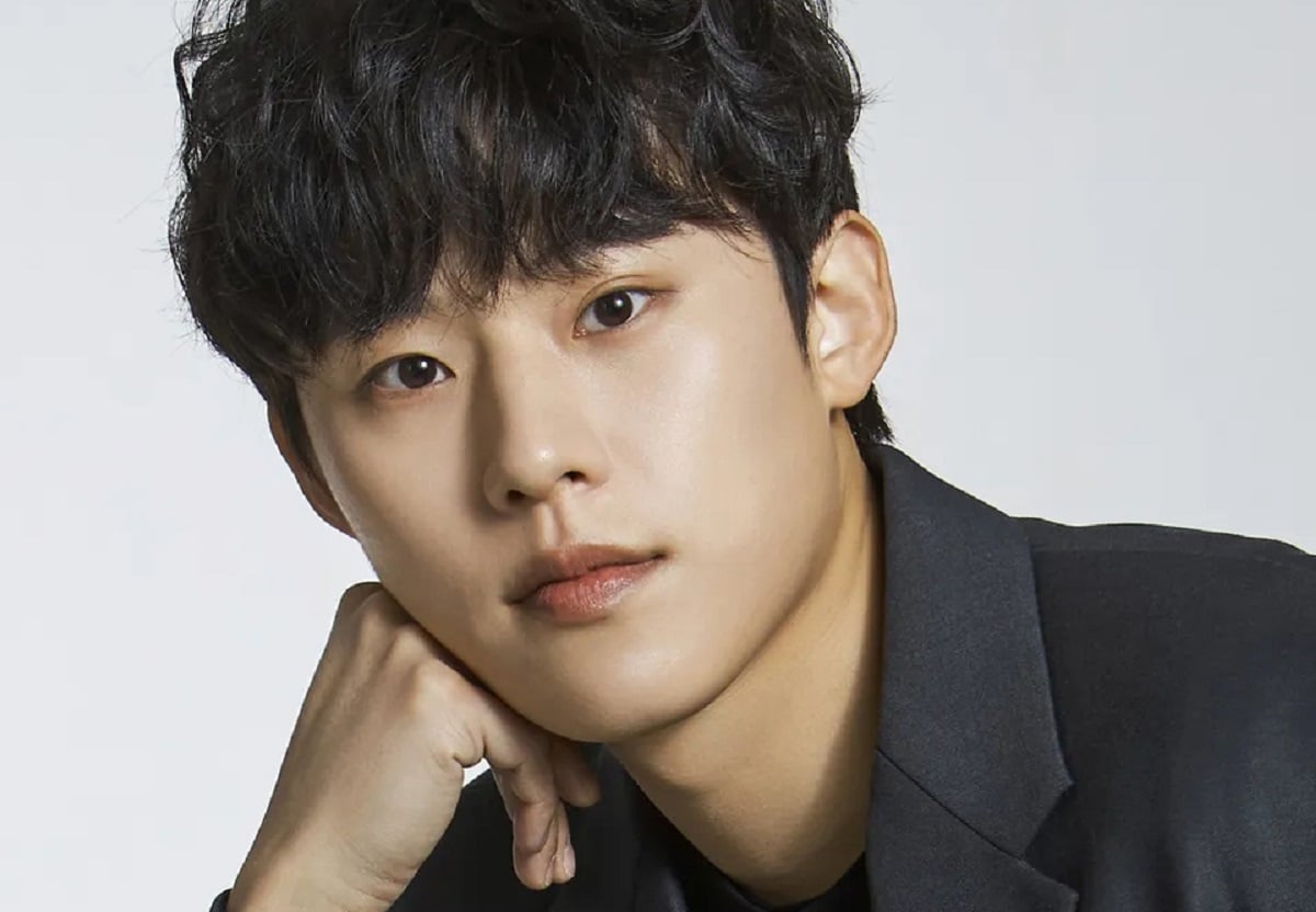 Aktor Kim Sung Cheol dikritik karena memilih dalam jajak pendapat Instagram yang membandingkan tubuh berhala perempuan