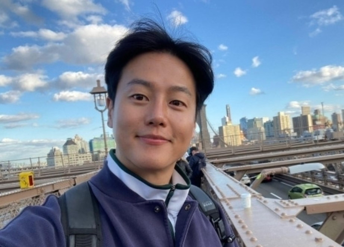 Bepergian youtuber chae ko je mengumumkan pernikahan dengan tunangan non-selebritas