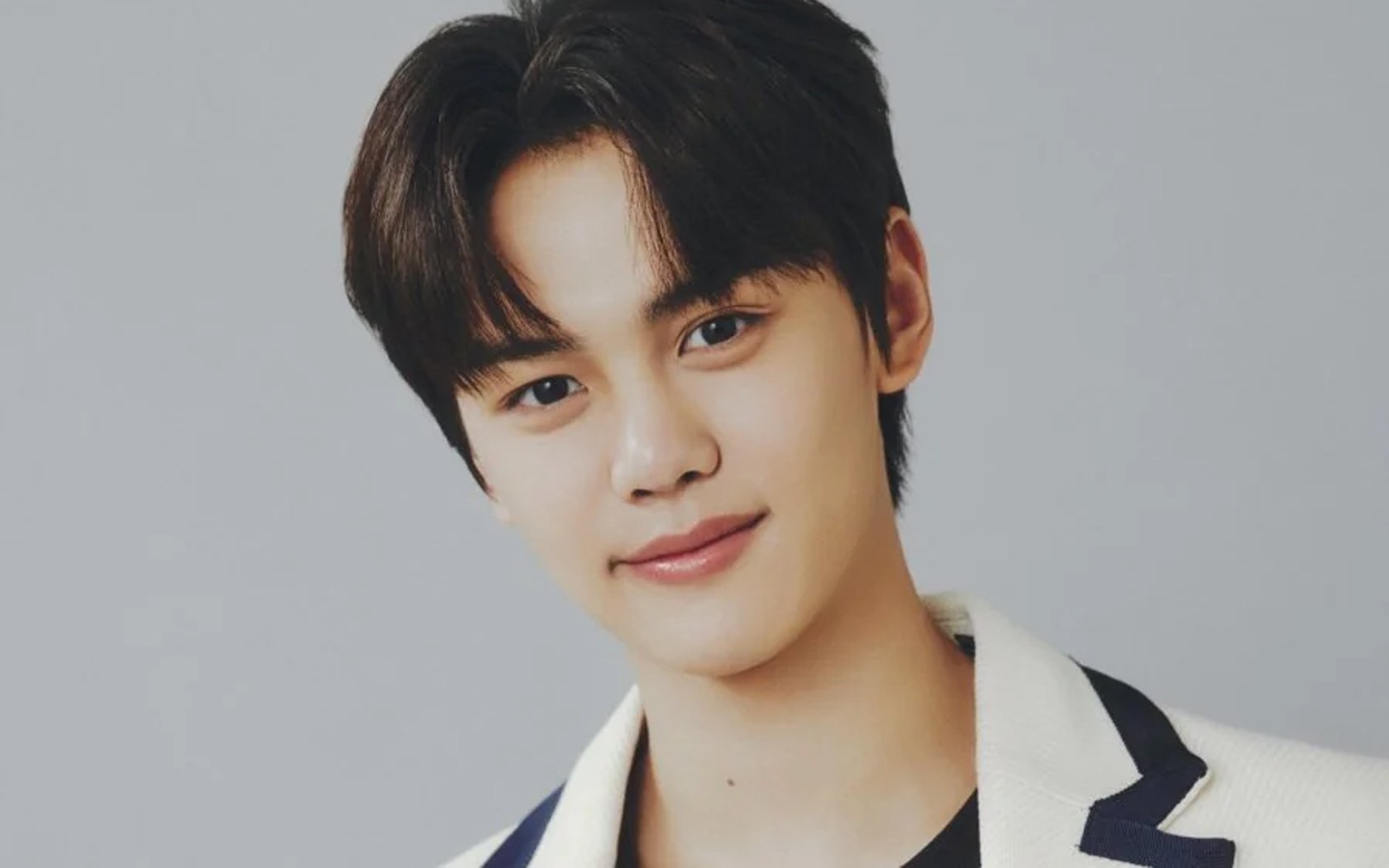 Gyuvin Zerobaseone meminta maaf kepada para penggemar setelah mengatakan bahwa sorak -sorai di sebuah pertunjukan lebih keras daripada di konsernya sendiri