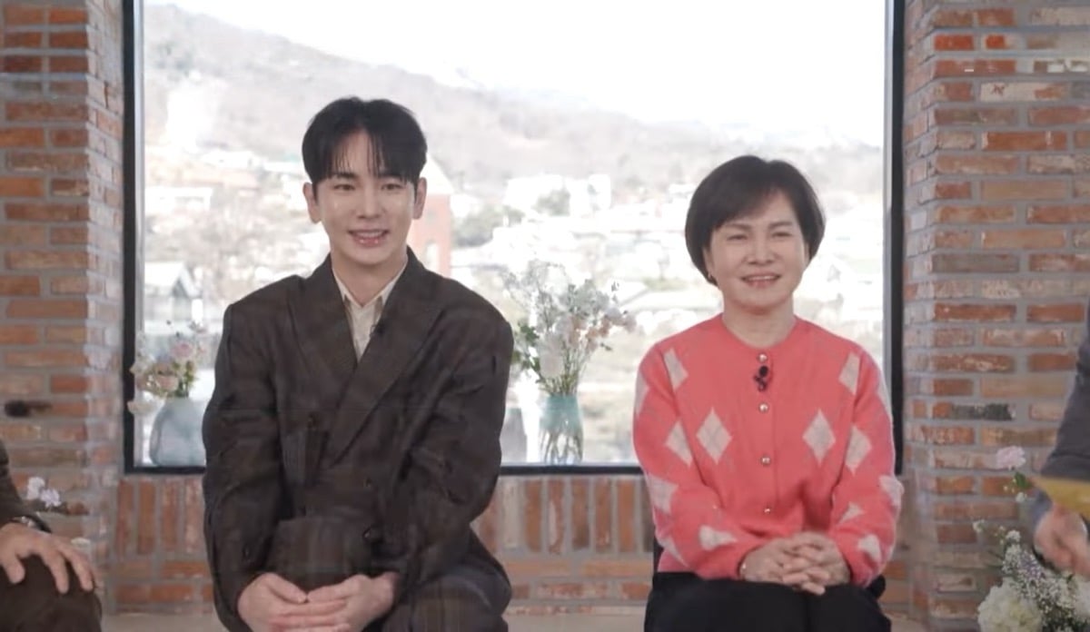 Kunci Shinee dan ibunya membuka diri tentang perjalanan mereka di 'You Quiz on the Block'