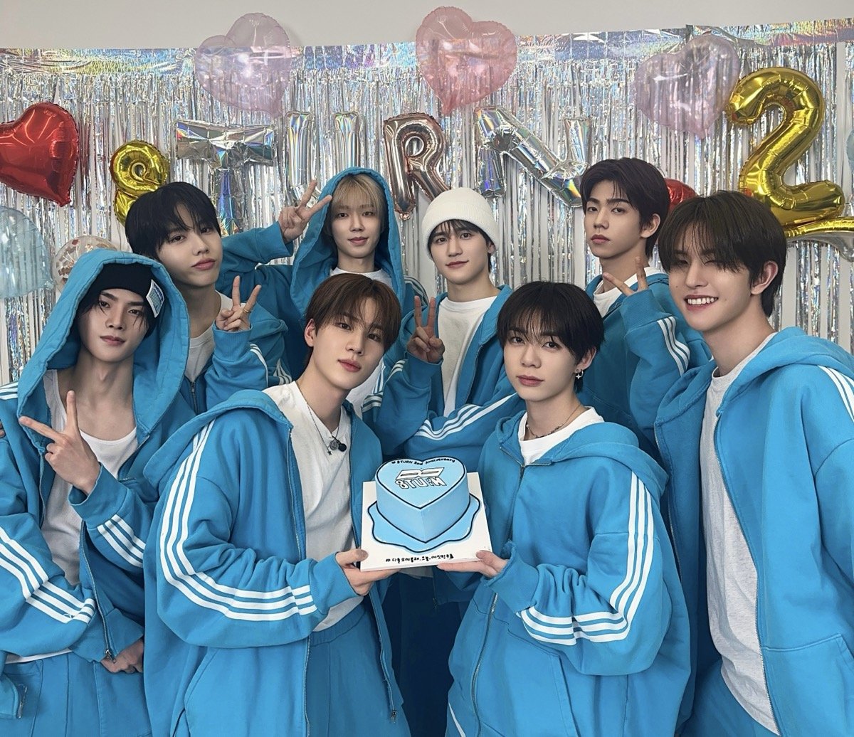 8Turn mengumumkan comeback dengan single baru yang funky ‘Leggo’