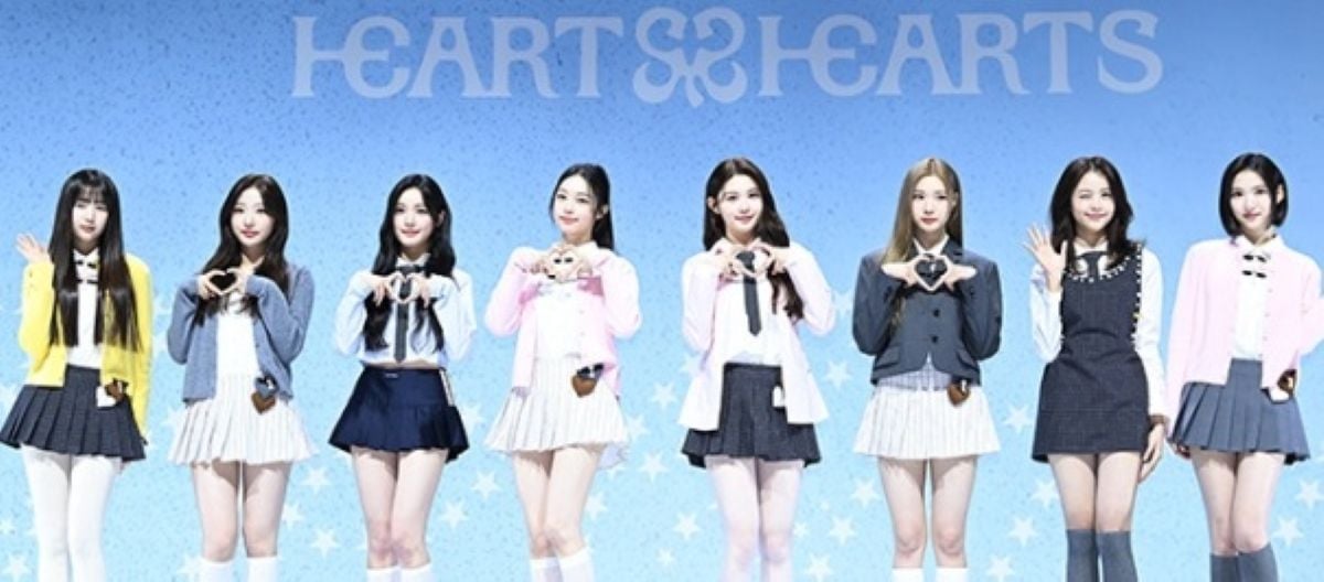 Hearts2Hearts mengekspresikan emosi yang luar biasa dalam showcase media debut untuk 'The Chase'
