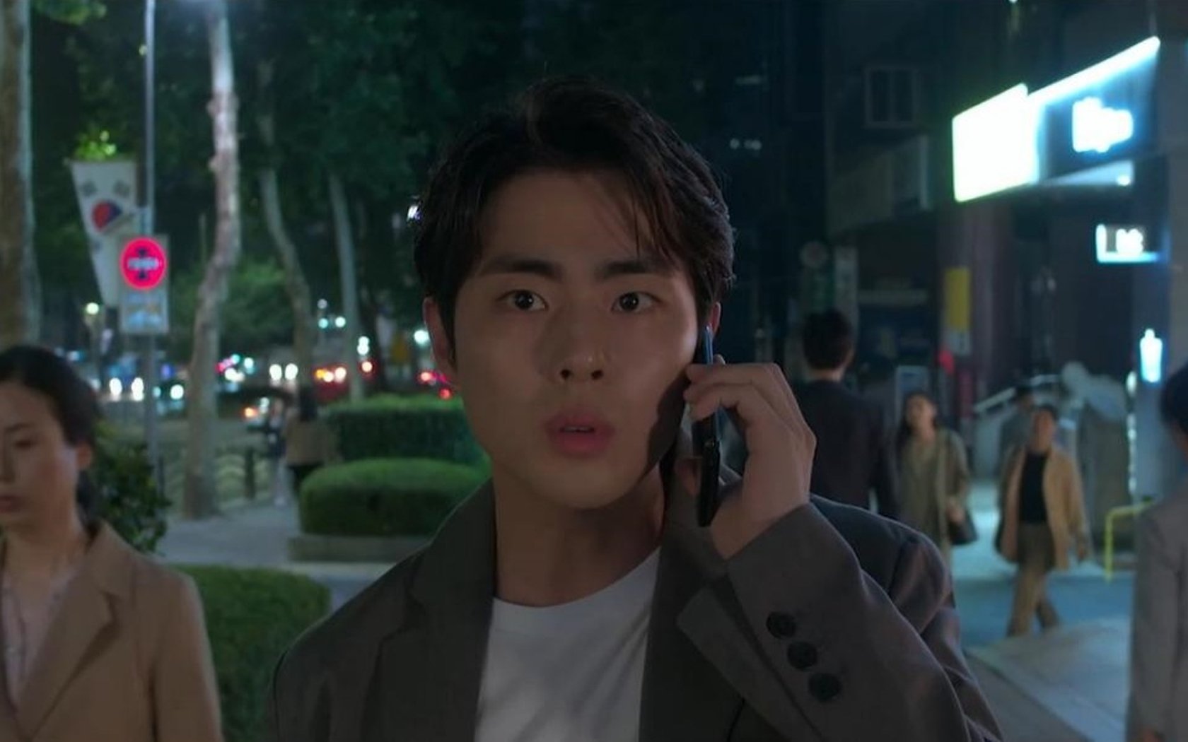 Drama Wavve-Watcha 'The History of Losers' yang dibintangi Jo Byeong Kyu berada di puncak peringkat waktu nyata