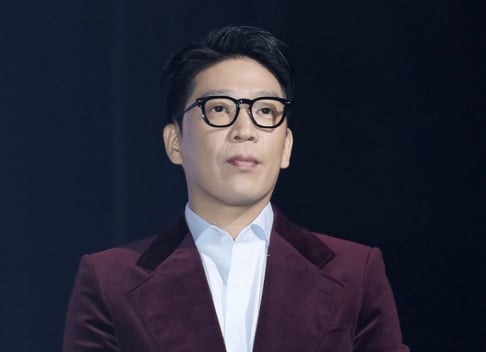Xiumin, MC Mong