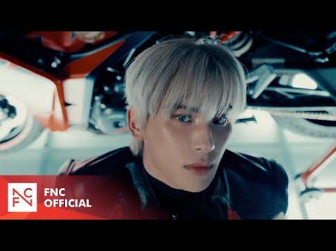 SF9