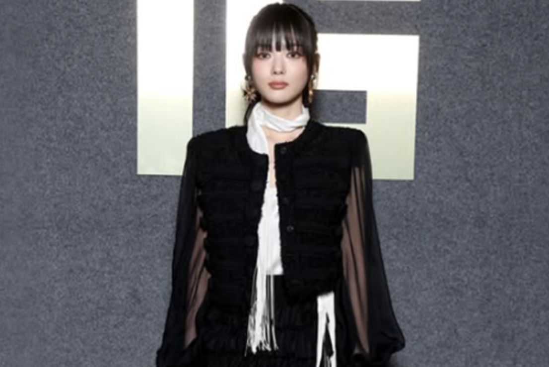 Kim Yoo Jung memikat Kim Yoo Jung memikat