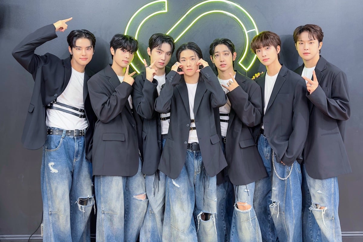 Newbeat menjatuhkan trek pra-pelepasan 'Hiccups' menjelang debut resmi