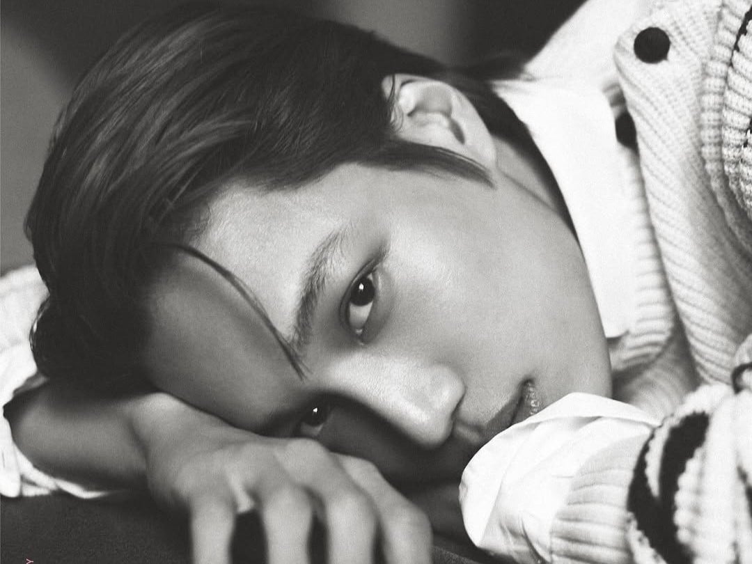 Kai Exo menghiasi sampul majalah 'Esquire'