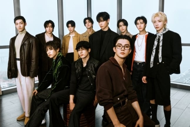 The Boyz membahas album baru 'tidak terduga', judul lagu 'VVV', dan lainnya di Tanya Jawab