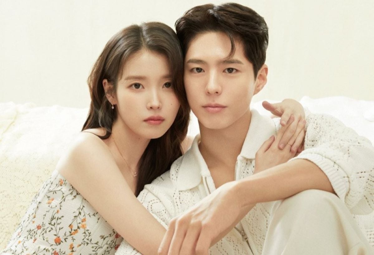 IU dan Park Bo Gum mengungkapkan persahabatan selama 13 tahun mereka