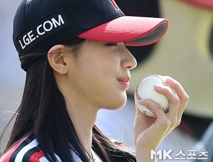 (G) I-Dle’s Miyeon Stuns