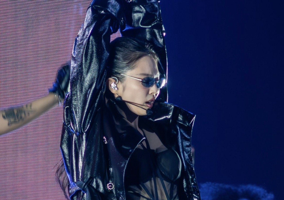 Jennie memikat Paris dalam kinerja 'The Ruby Experience' terbaru Jennie memikat Paris dalam kinerja 'The Ruby Experience' terbaru