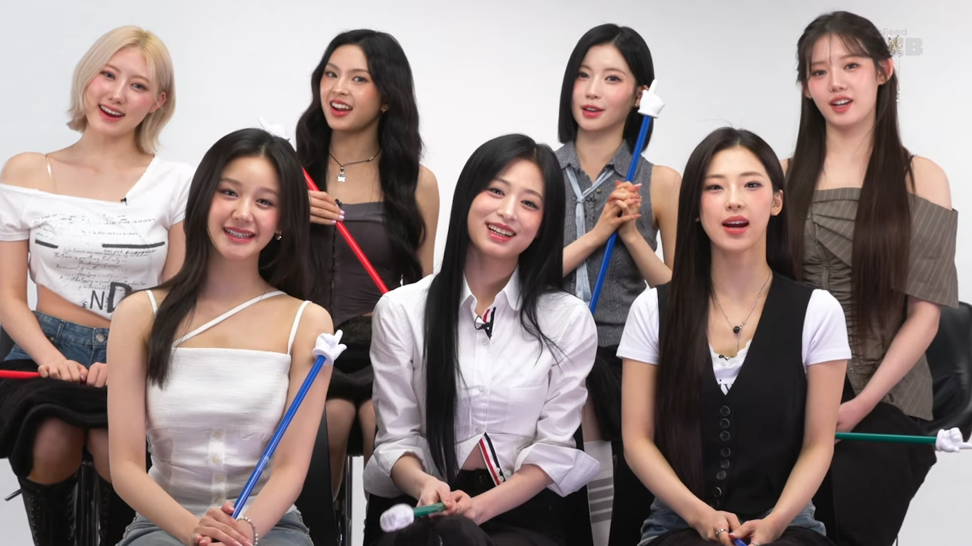 Babymonster duduk dengan BuzzFeed Celeb untuk bermain 'Who's Who'
