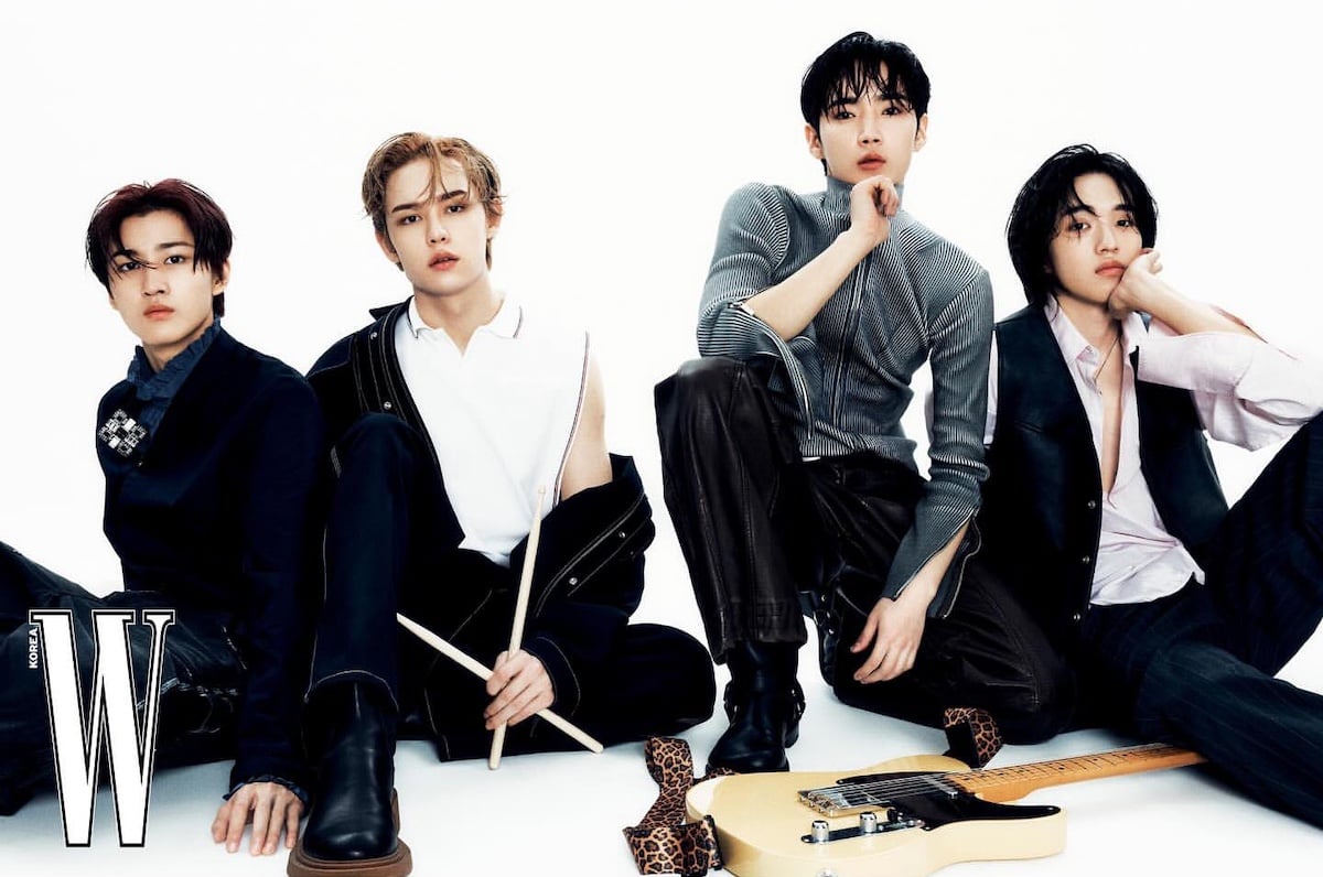 FNC Entertainment's Rookie Band Axmxp Gears Up untuk debut dengan gambar 'w Korea' yang ramping FNC Entertainment's Rookie Band Axmxp Gears Up untuk debut dengan gambar 'w Korea' yang ramping