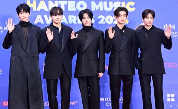 Dua tewas di festival Meksiko yang dihadiri oleh TXT, grup berbagi belasungkawa Dua tewas di festival Meksiko yang dihadiri oleh TXT, grup berbagi belasungkawa