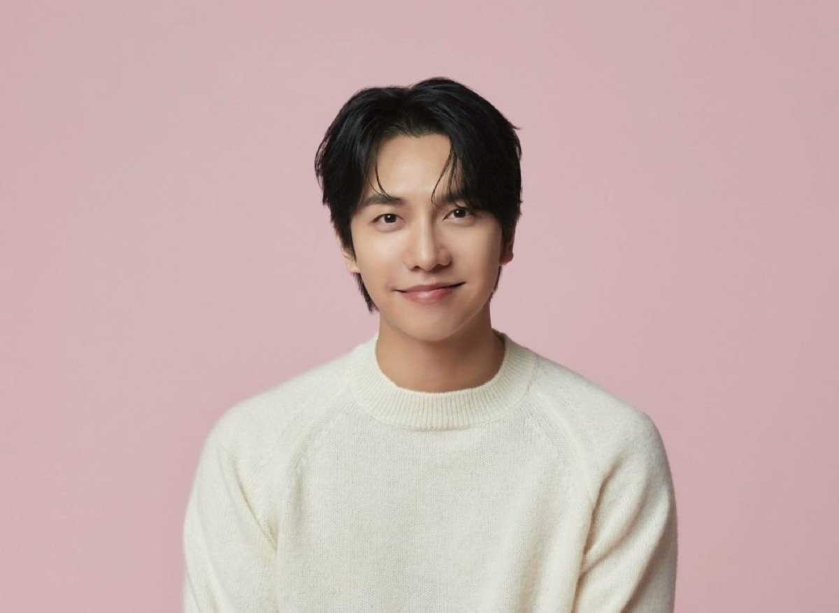 Lee Seung Gi memenangkan gugatan Lee Seung Gi memenangkan gugatan