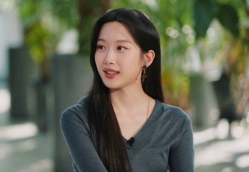 Moon Ga Young
