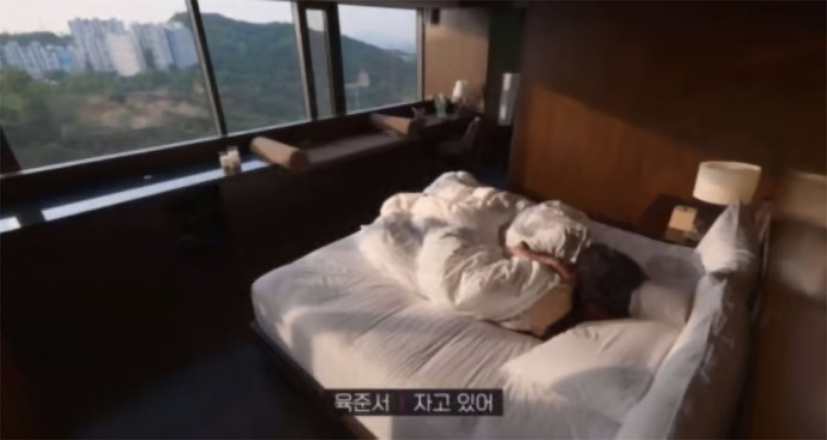 Lee Si An berbicara tentang adegan tempat tidur yang banyak dibicarakan dengan Yuk Jun Seo di 'Single's Inferno 4'