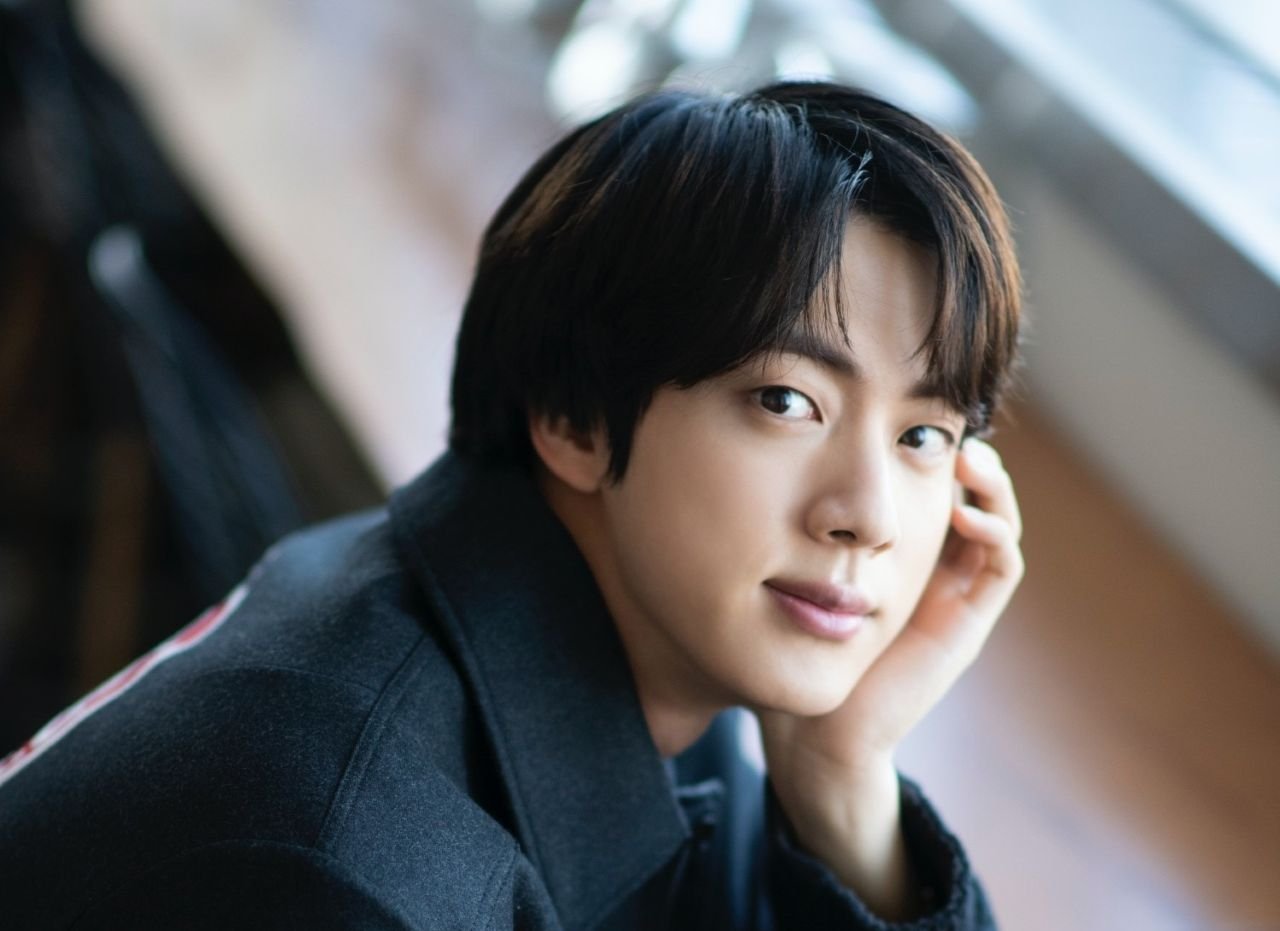 BTS's Jin To membuat solo comeback di bulan Mei dengan album baru BTS's Jin To membuat solo comeback di bulan Mei dengan album baru