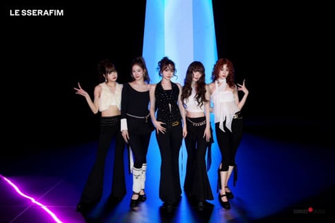 LE SSERAFIM, Hong Eunchae, Kim Chaewon, Kazuha, Huh Yunjin, Sakura