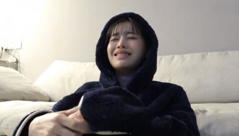 IU, Yves, Chuu, Park Bo Gum